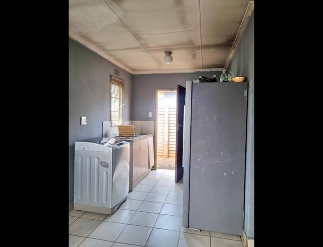 3 BEDROOM HOUSE FOR SALE IN SKY CITY